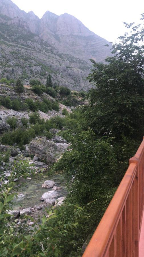 Sofra Kelmendit Tamare Bagian luar foto